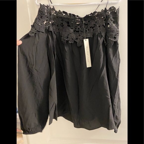 Mustard Seed Off the shoulder top - Picture 3 of 5